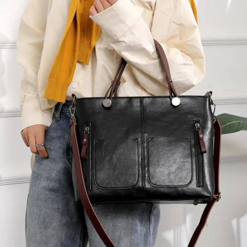 Britta's Timeless Elegance | Leather Shoulder Bag